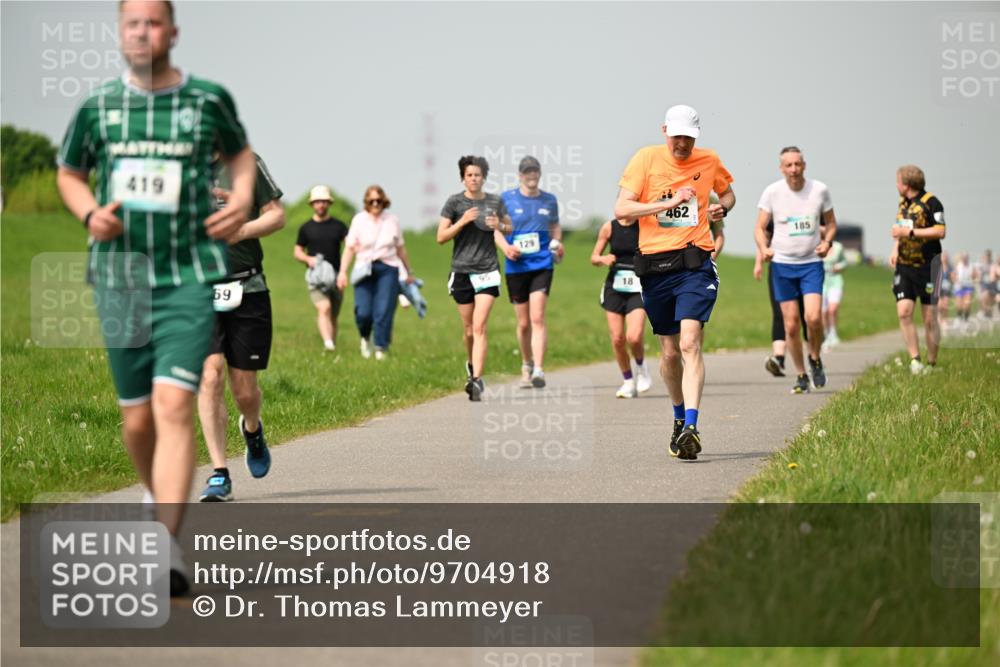 10.05.2026 - 8. Wedeler Halbmarathon Dr. Thomas Lammeyer http://msf.ph/oto/9704918 10.05.2026 11:52:53 Laufen 419, 129, 462 meine-sportfotos.de