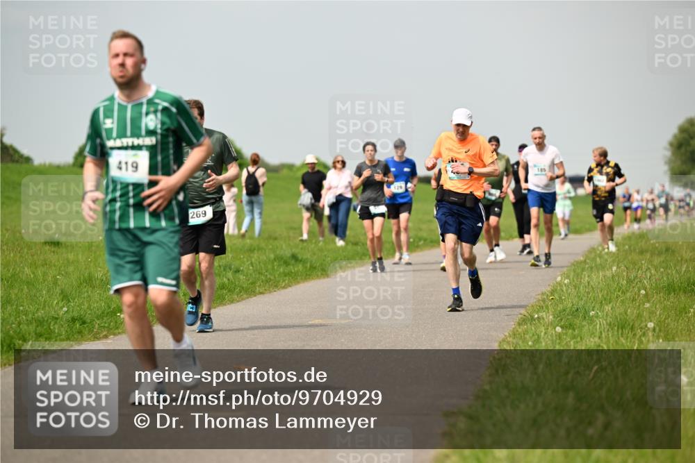 10.05.2026 - 8. Wedeler Halbmarathon Dr. Thomas Lammeyer http://msf.ph/oto/9704929 10.05.2026 11:52:54 Laufen 419, 269 meine-sportfotos.de