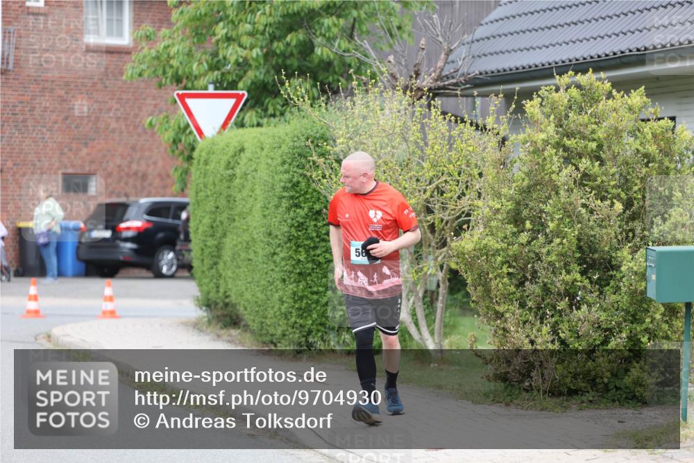 10.05.2026 - 8. Wedeler Halbmarathon Andreas Tolksdorf http://msf.ph/oto/9704930 10.05.2026 10:43:31 Laufen 56 meine-sportfotos.de