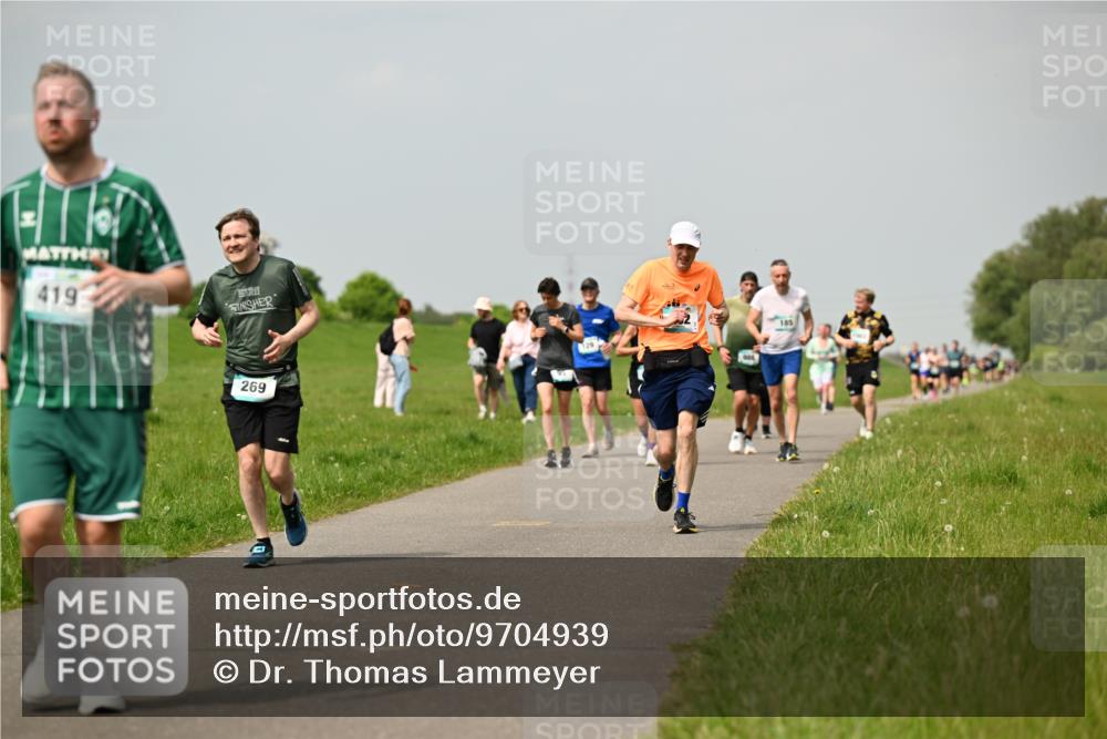 10.05.2026 - 8. Wedeler Halbmarathon Dr. Thomas Lammeyer http://msf.ph/oto/9704939 10.05.2026 11:52:55 Laufen 419, 269 meine-sportfotos.de