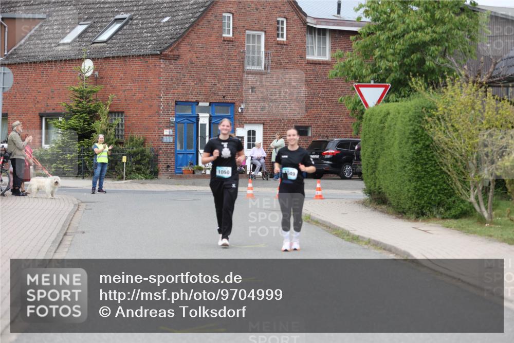 10.05.2026 - 8. Wedeler Halbmarathon Andreas Tolksdorf http://msf.ph/oto/9704999 10.05.2026 10:44:23 Laufen  meine-sportfotos.de