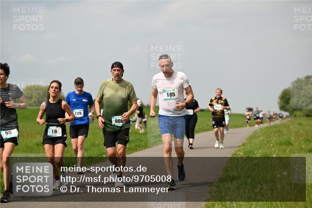 10.05.2026 - 8. Wedeler Halbmarathon Dr. Thomas Lammeyer http://msf.ph/oto/9705008 10.05.2026 11:53:03 Laufen 129, 986, 185 meine-sportfotos.de