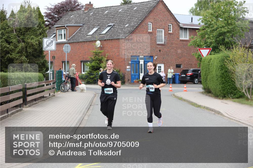 10.05.2026 - 8. Wedeler Halbmarathon Andreas Tolksdorf http://msf.ph/oto/9705009 10.05.2026 10:44:26 Laufen 1050 meine-sportfotos.de