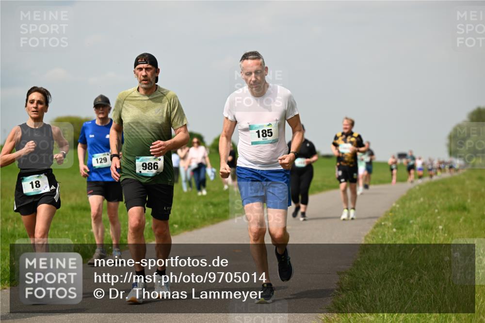10.05.2026 - 8. Wedeler Halbmarathon Dr. Thomas Lammeyer http://msf.ph/oto/9705014 10.05.2026 11:53:04 Laufen 129, 986, 185 meine-sportfotos.de