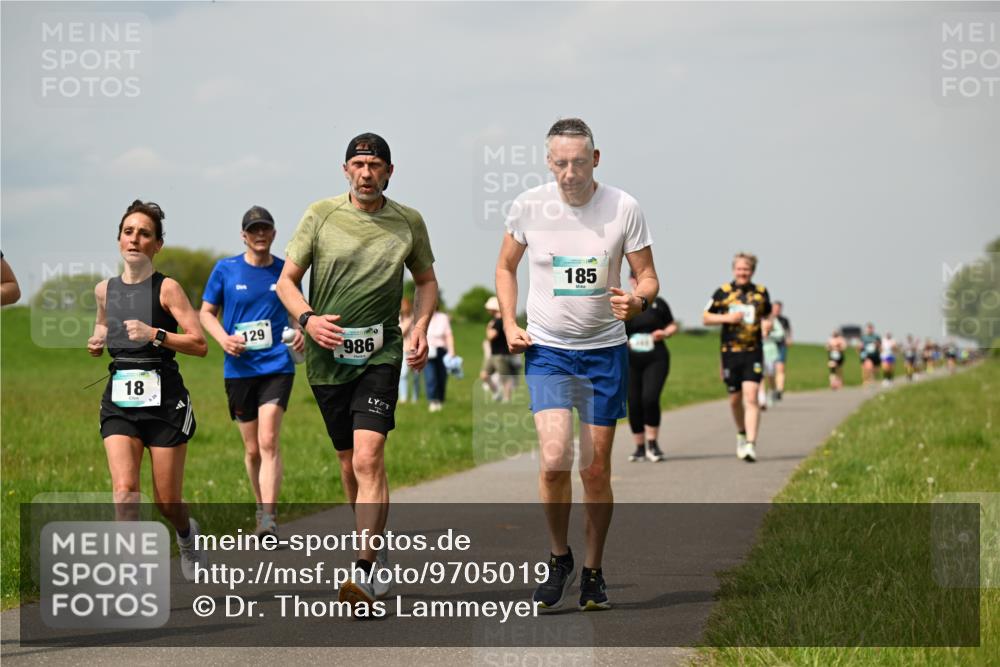 10.05.2026 - 8. Wedeler Halbmarathon Dr. Thomas Lammeyer http://msf.ph/oto/9705019 10.05.2026 11:53:04 Laufen 129, 986, 185 meine-sportfotos.de