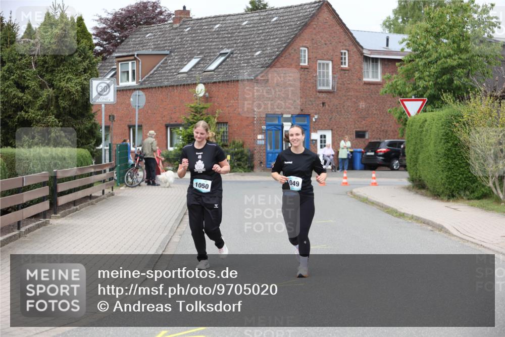 10.05.2026 - 8. Wedeler Halbmarathon Andreas Tolksdorf http://msf.ph/oto/9705020 10.05.2026 10:44:27 Laufen 1050, 049 meine-sportfotos.de