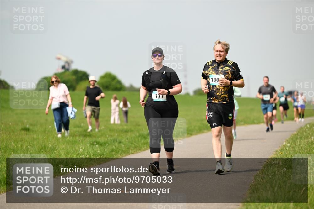 10.05.2026 - 8. Wedeler Halbmarathon Dr. Thomas Lammeyer http://msf.ph/oto/9705033 10.05.2026 11:53:07 Laufen 100 meine-sportfotos.de