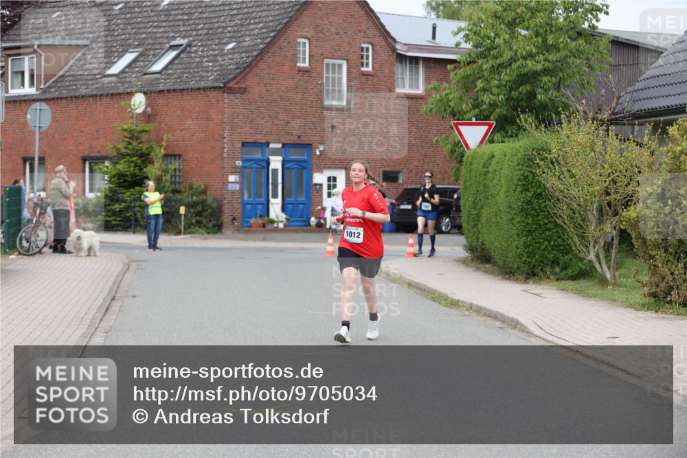 10.05.2026 - 8. Wedeler Halbmarathon Andreas Tolksdorf http://msf.ph/oto/9705034 10.05.2026 10:44:38 Laufen 1012 meine-sportfotos.de