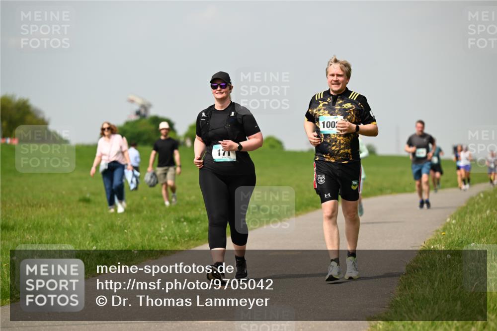 10.05.2026 - 8. Wedeler Halbmarathon Dr. Thomas Lammeyer http://msf.ph/oto/9705042 10.05.2026 11:53:08 Laufen 100 meine-sportfotos.de