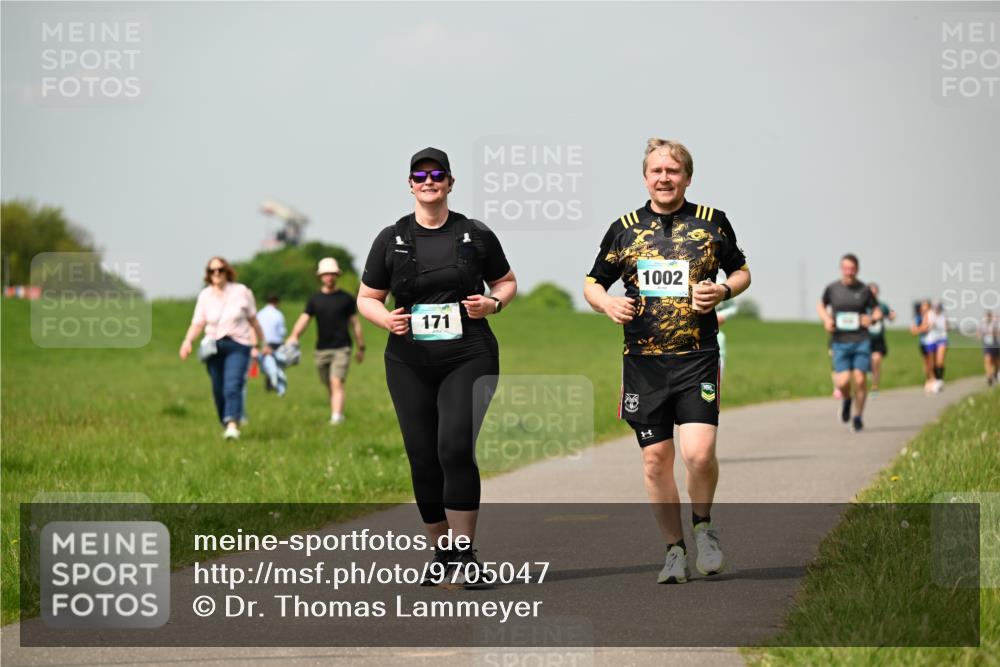 10.05.2026 - 8. Wedeler Halbmarathon Dr. Thomas Lammeyer http://msf.ph/oto/9705047 10.05.2026 11:53:08 Laufen 171, 1002 meine-sportfotos.de