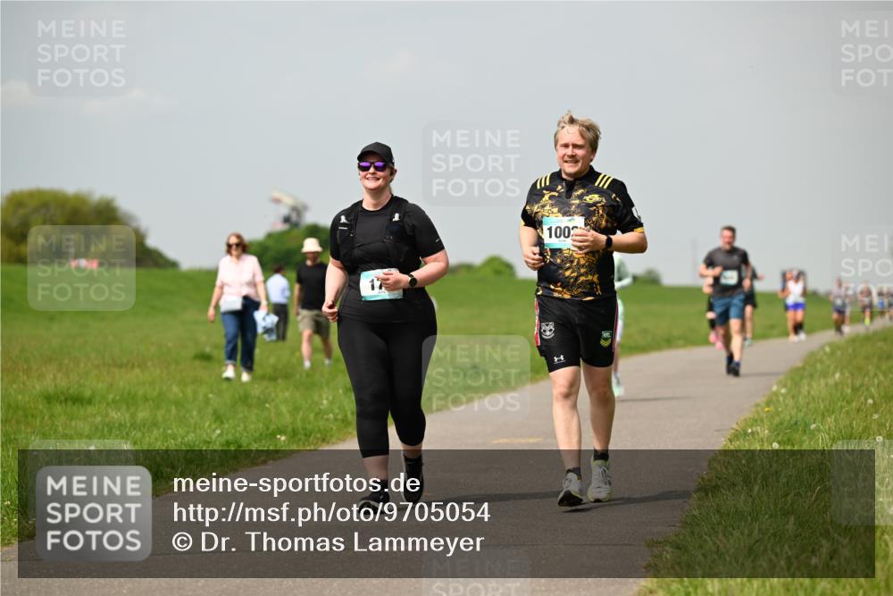 10.05.2026 - 8. Wedeler Halbmarathon Dr. Thomas Lammeyer http://msf.ph/oto/9705054 10.05.2026 11:53:09 Laufen 100 meine-sportfotos.de