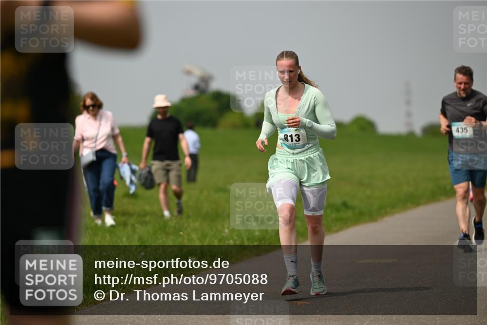 10.05.2026 - 8. Wedeler Halbmarathon Dr. Thomas Lammeyer http://msf.ph/oto/9705088 10.05.2026 11:53:13 Laufen 813, 435 meine-sportfotos.de