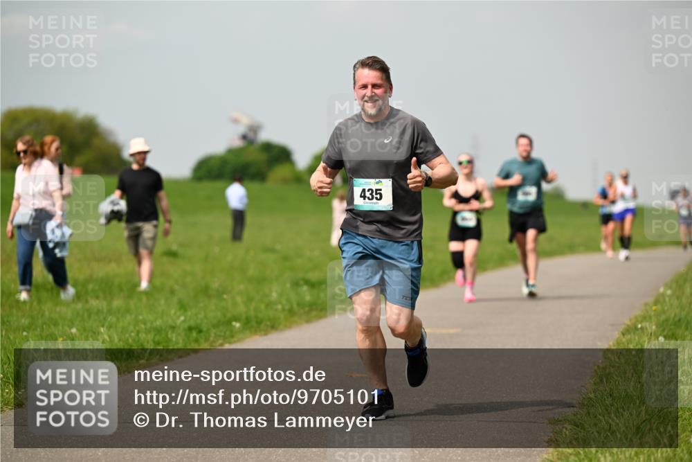 10.05.2026 - 8. Wedeler Halbmarathon Dr. Thomas Lammeyer http://msf.ph/oto/9705101 10.05.2026 11:53:17 Laufen 435 meine-sportfotos.de