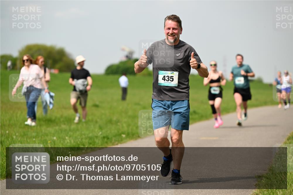 10.05.2026 - 8. Wedeler Halbmarathon Dr. Thomas Lammeyer http://msf.ph/oto/9705105 10.05.2026 11:53:18 Laufen 435 meine-sportfotos.de