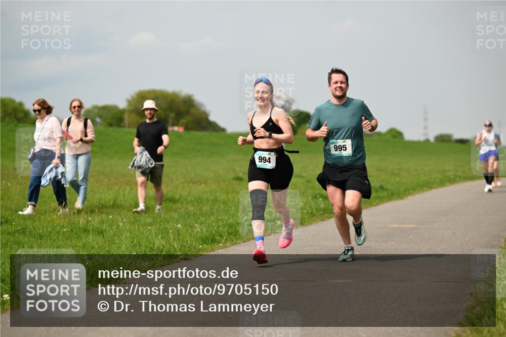 10.05.2026 - 8. Wedeler Halbmarathon Dr. Thomas Lammeyer http://msf.ph/oto/9705150 10.05.2026 11:53:21 Laufen 994, 995 meine-sportfotos.de