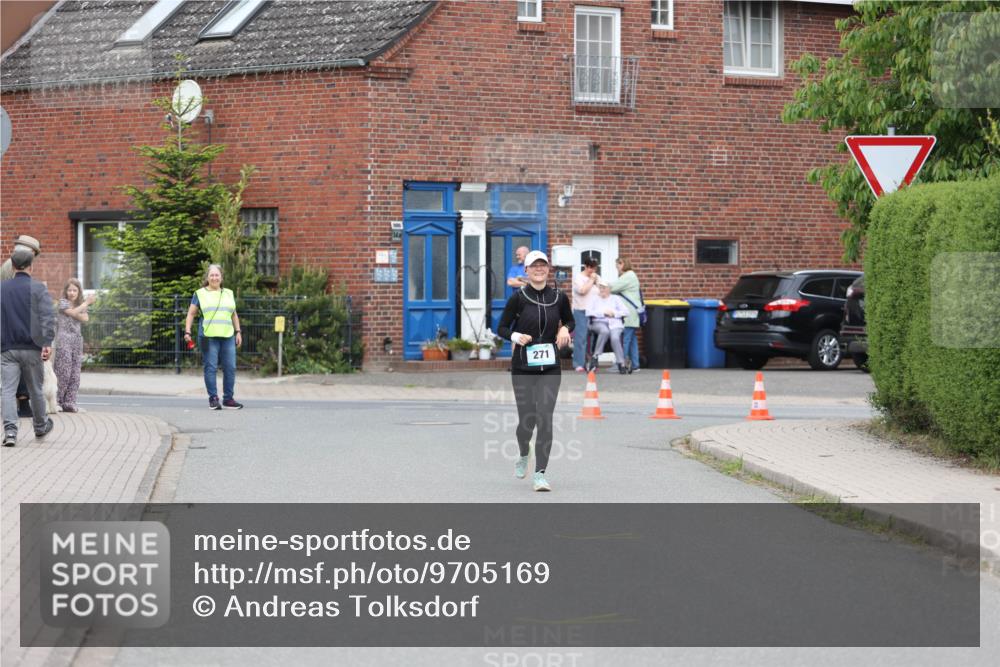10.05.2026 - 8. Wedeler Halbmarathon Andreas Tolksdorf http://msf.ph/oto/9705169 10.05.2026 10:47:17 Laufen 271 meine-sportfotos.de