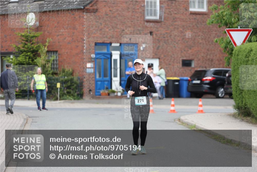 10.05.2026 - 8. Wedeler Halbmarathon Andreas Tolksdorf http://msf.ph/oto/9705194 10.05.2026 10:47:20 Laufen 271 meine-sportfotos.de