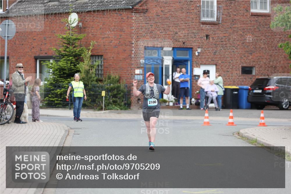 10.05.2026 - 8. Wedeler Halbmarathon Andreas Tolksdorf http://msf.ph/oto/9705209 10.05.2026 10:48:00 Laufen 2100 meine-sportfotos.de