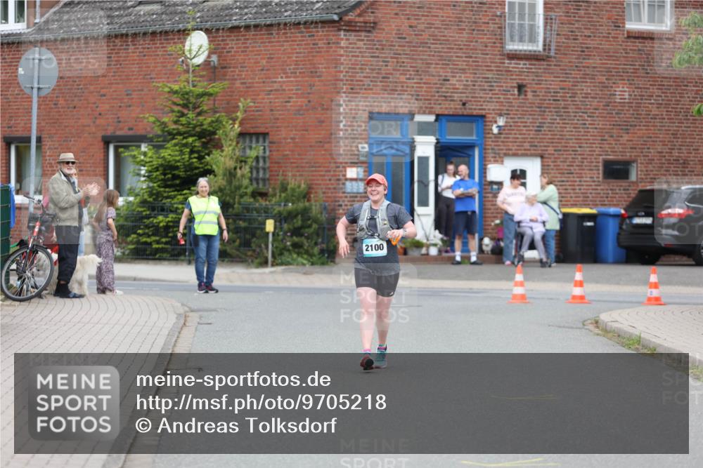 10.05.2026 - 8. Wedeler Halbmarathon Andreas Tolksdorf http://msf.ph/oto/9705218 10.05.2026 10:48:00 Laufen 2100 meine-sportfotos.de