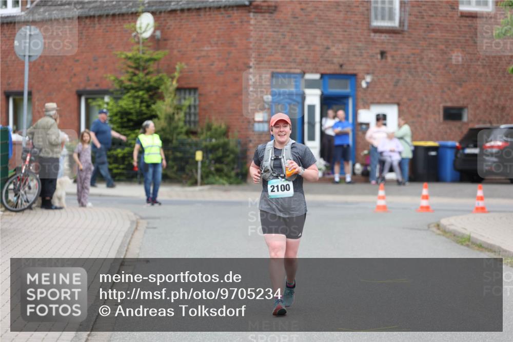 10.05.2026 - 8. Wedeler Halbmarathon Andreas Tolksdorf http://msf.ph/oto/9705234 10.05.2026 10:48:03 Laufen 2100 meine-sportfotos.de
