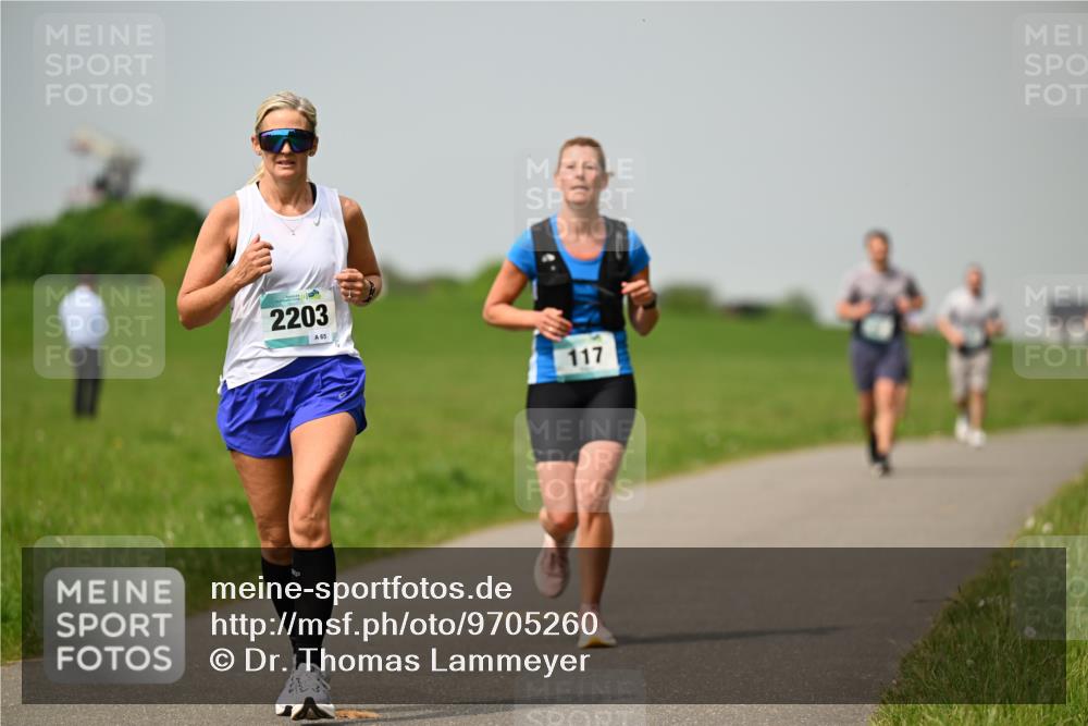 10.05.2026 - 8. Wedeler Halbmarathon Dr. Thomas Lammeyer http://msf.ph/oto/9705260 10.05.2026 11:53:29 Laufen 2203, 117 meine-sportfotos.de
