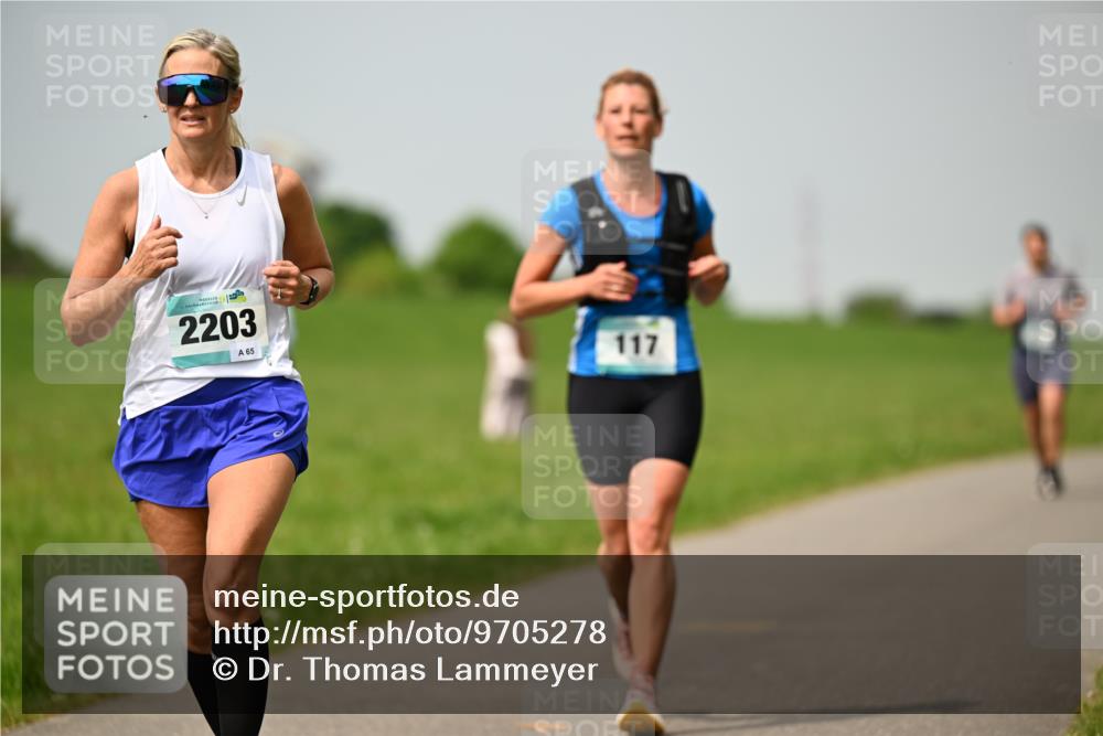 10.05.2026 - 8. Wedeler Halbmarathon Dr. Thomas Lammeyer http://msf.ph/oto/9705278 10.05.2026 11:53:31 Laufen 2203, 117 meine-sportfotos.de
