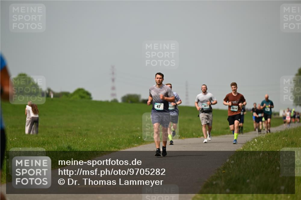 10.05.2026 - 8. Wedeler Halbmarathon Dr. Thomas Lammeyer http://msf.ph/oto/9705282 10.05.2026 11:53:32 Laufen 2031, 387, 2034 meine-sportfotos.de