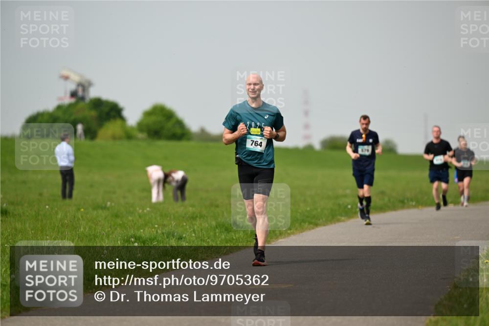 10.05.2026 - 8. Wedeler Halbmarathon Dr. Thomas Lammeyer http://msf.ph/oto/9705362 10.05.2026 11:53:50 Laufen 2025, 764, 670 meine-sportfotos.de