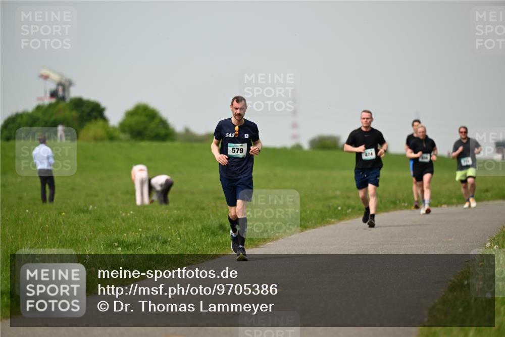 10.05.2026 - 8. Wedeler Halbmarathon Dr. Thomas Lammeyer http://msf.ph/oto/9705386 10.05.2026 11:53:54 Laufen 579, 474 meine-sportfotos.de