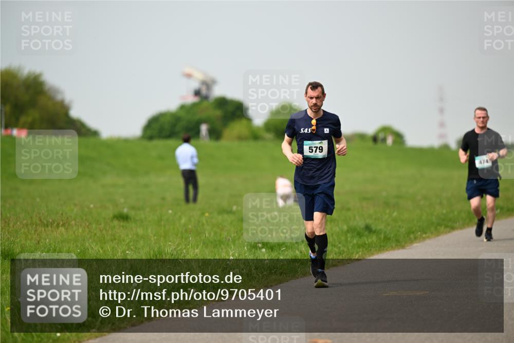 10.05.2026 - 8. Wedeler Halbmarathon Dr. Thomas Lammeyer http://msf.ph/oto/9705401 10.05.2026 11:53:56 Laufen 579, 474 meine-sportfotos.de