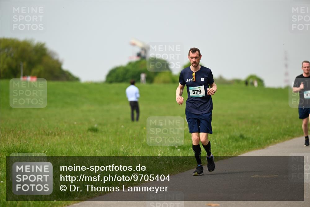 10.05.2026 - 8. Wedeler Halbmarathon Dr. Thomas Lammeyer http://msf.ph/oto/9705404 10.05.2026 11:53:57 Laufen 579 meine-sportfotos.de