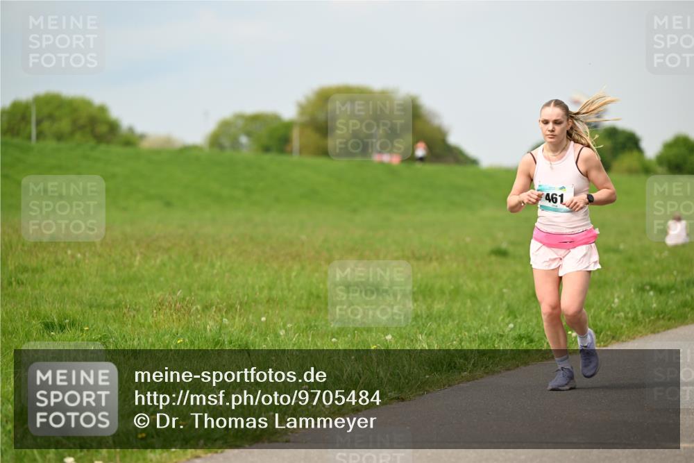10.05.2026 - 8. Wedeler Halbmarathon Dr. Thomas Lammeyer http://msf.ph/oto/9705484 10.05.2026 11:54:19 Laufen 461 meine-sportfotos.de