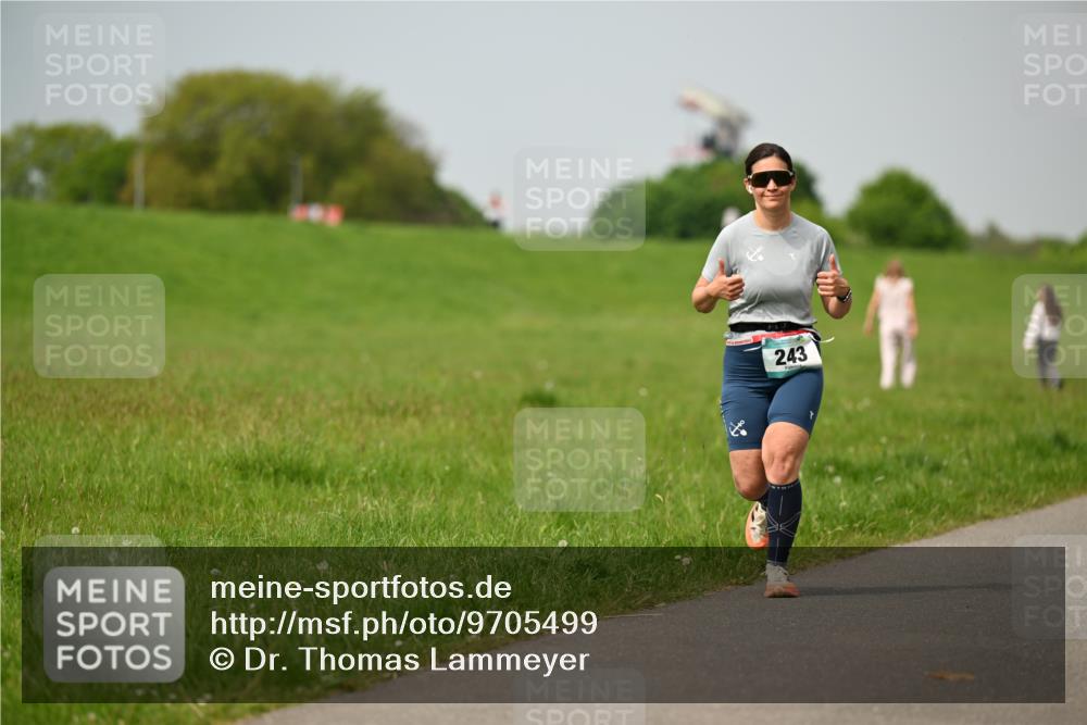10.05.2026 - 8. Wedeler Halbmarathon Dr. Thomas Lammeyer http://msf.ph/oto/9705499 10.05.2026 11:54:29 Laufen 243 meine-sportfotos.de