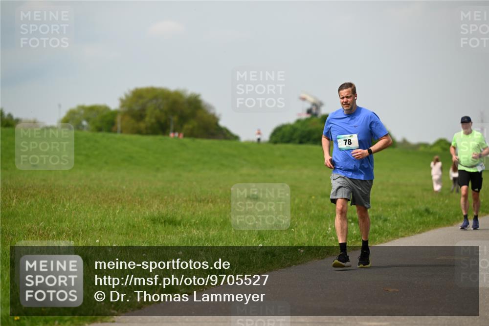 10.05.2026 - 8. Wedeler Halbmarathon Dr. Thomas Lammeyer http://msf.ph/oto/9705527 10.05.2026 11:54:35 Laufen  meine-sportfotos.de