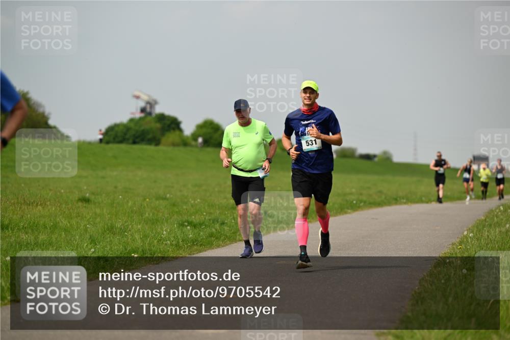 10.05.2026 - 8. Wedeler Halbmarathon Dr. Thomas Lammeyer http://msf.ph/oto/9705542 10.05.2026 11:54:38 Laufen 531 meine-sportfotos.de