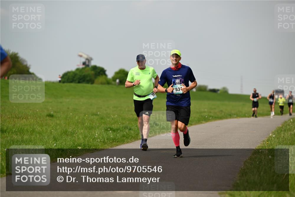 10.05.2026 - 8. Wedeler Halbmarathon Dr. Thomas Lammeyer http://msf.ph/oto/9705546 10.05.2026 11:54:38 Laufen 2026, 531 meine-sportfotos.de