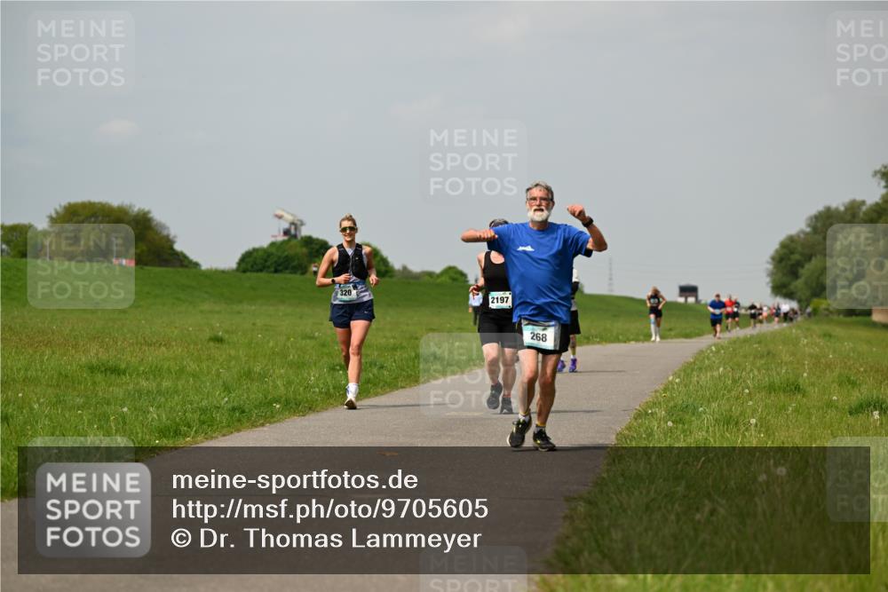 10.05.2026 - 8. Wedeler Halbmarathon Dr. Thomas Lammeyer http://msf.ph/oto/9705605 10.05.2026 11:55:01 Laufen 320, 2197, 268 meine-sportfotos.de