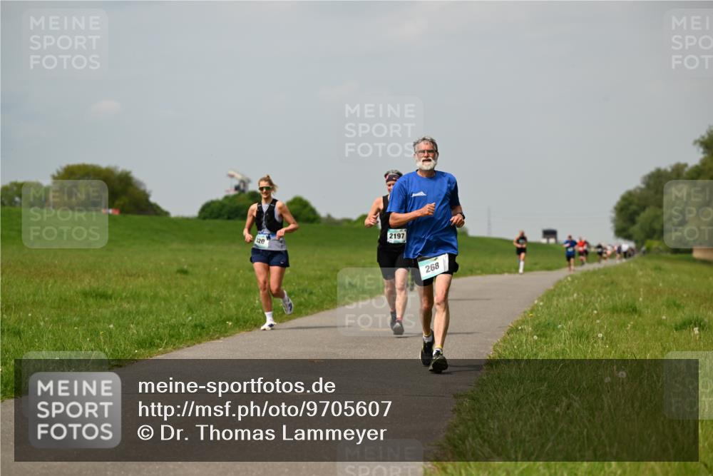 10.05.2026 - 8. Wedeler Halbmarathon Dr. Thomas Lammeyer http://msf.ph/oto/9705607 10.05.2026 11:55:01 Laufen 2197, 120, 268 meine-sportfotos.de