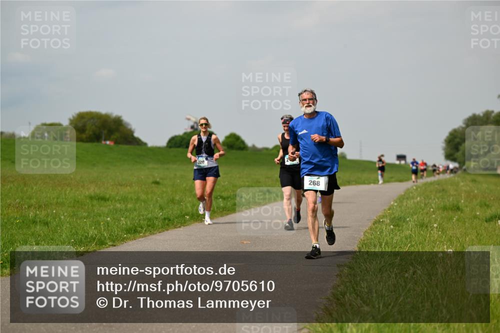 10.05.2026 - 8. Wedeler Halbmarathon Dr. Thomas Lammeyer http://msf.ph/oto/9705610 10.05.2026 11:55:02 Laufen 320, 268 meine-sportfotos.de