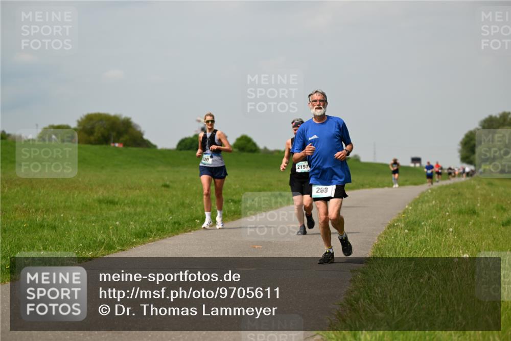 10.05.2026 - 8. Wedeler Halbmarathon Dr. Thomas Lammeyer http://msf.ph/oto/9705611 10.05.2026 11:55:02 Laufen 2197, 268 meine-sportfotos.de