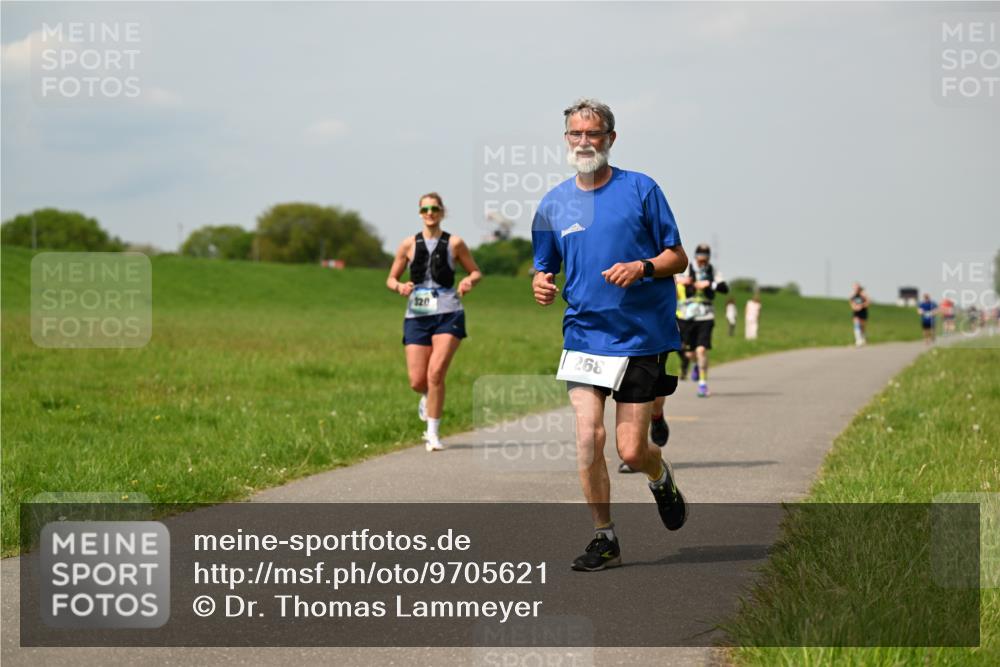 10.05.2026 - 8. Wedeler Halbmarathon Dr. Thomas Lammeyer http://msf.ph/oto/9705621 10.05.2026 11:55:03 Laufen 120, 268 meine-sportfotos.de