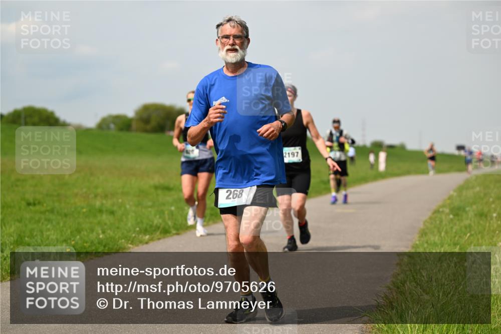 10.05.2026 - 8. Wedeler Halbmarathon Dr. Thomas Lammeyer http://msf.ph/oto/9705626 10.05.2026 11:55:04 Laufen 268, 2197 meine-sportfotos.de