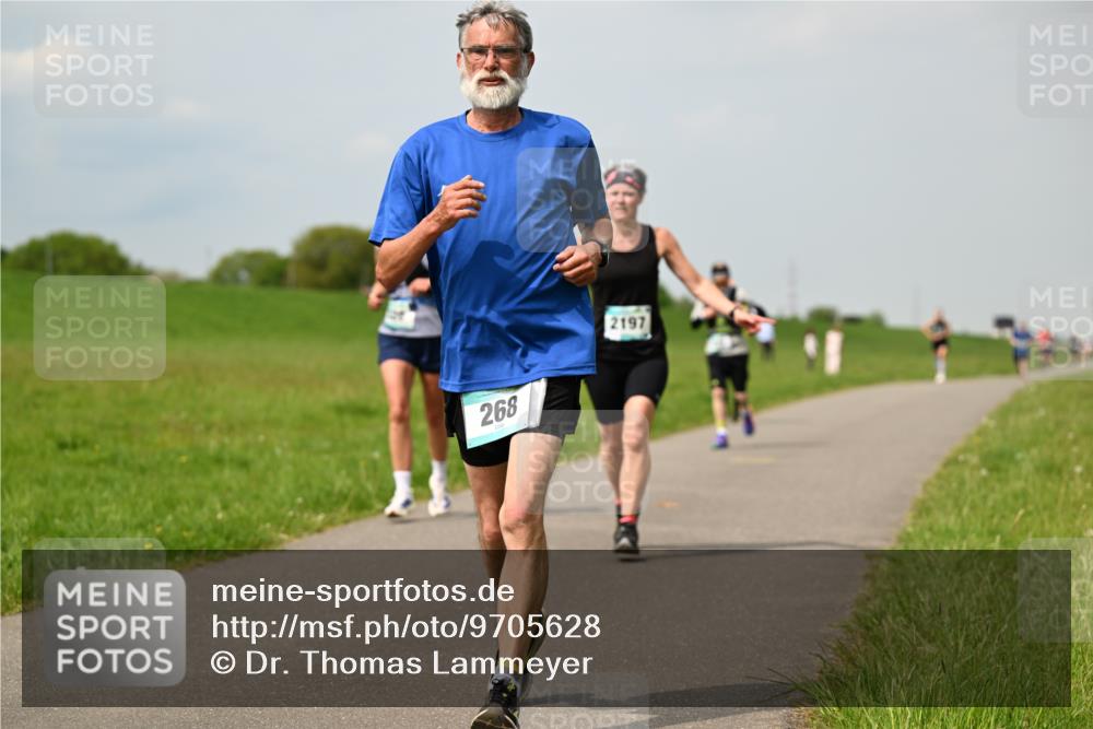 10.05.2026 - 8. Wedeler Halbmarathon Dr. Thomas Lammeyer http://msf.ph/oto/9705628 10.05.2026 11:55:04 Laufen 268, 2197 meine-sportfotos.de