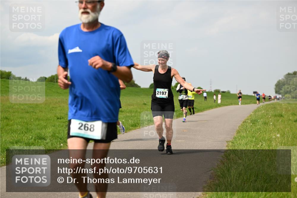 10.05.2026 - 8. Wedeler Halbmarathon Dr. Thomas Lammeyer http://msf.ph/oto/9705631 10.05.2026 11:55:05 Laufen 268, 2197 meine-sportfotos.de