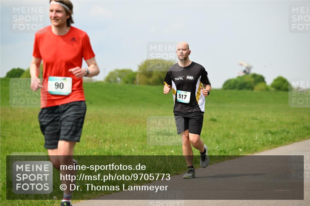 10.05.2026 - 8. Wedeler Halbmarathon Dr. Thomas Lammeyer http://msf.ph/oto/9705773 10.05.2026 11:55:46 Laufen 517 meine-sportfotos.de