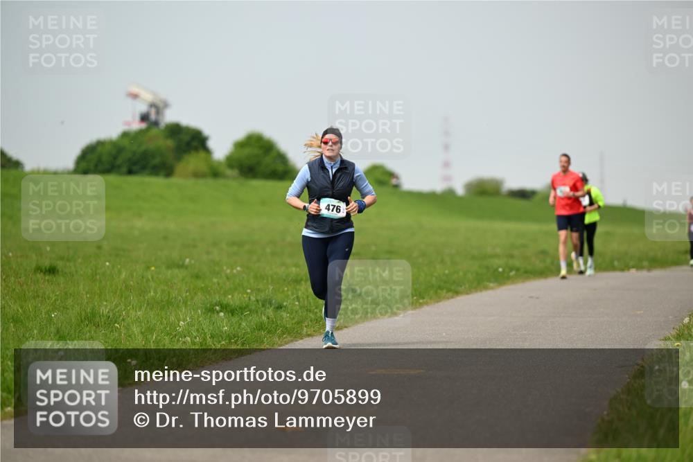 10.05.2026 - 8. Wedeler Halbmarathon Dr. Thomas Lammeyer http://msf.ph/oto/9705899 10.05.2026 11:56:18 Laufen 476 meine-sportfotos.de
