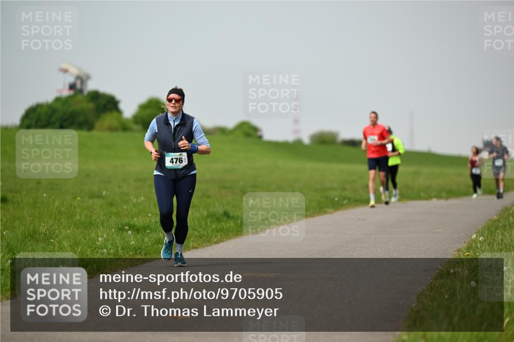 10.05.2026 - 8. Wedeler Halbmarathon Dr. Thomas Lammeyer http://msf.ph/oto/9705905 10.05.2026 11:56:19 Laufen 476 meine-sportfotos.de