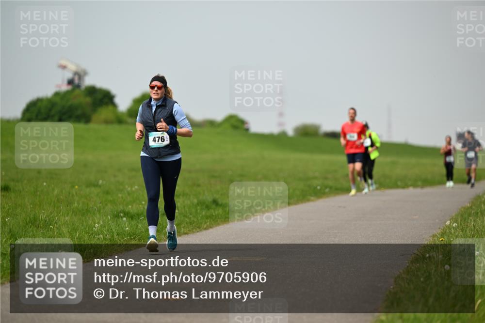10.05.2026 - 8. Wedeler Halbmarathon Dr. Thomas Lammeyer http://msf.ph/oto/9705906 10.05.2026 11:56:19 Laufen 476 meine-sportfotos.de