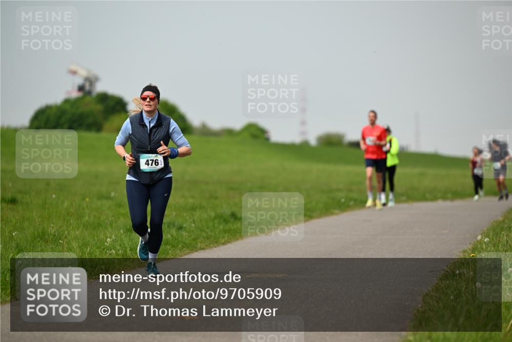 10.05.2026 - 8. Wedeler Halbmarathon Dr. Thomas Lammeyer http://msf.ph/oto/9705909 10.05.2026 11:56:20 Laufen 476 meine-sportfotos.de
