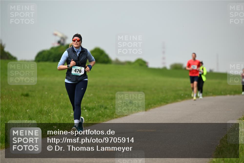 10.05.2026 - 8. Wedeler Halbmarathon Dr. Thomas Lammeyer http://msf.ph/oto/9705914 10.05.2026 11:56:20 Laufen 476 meine-sportfotos.de
